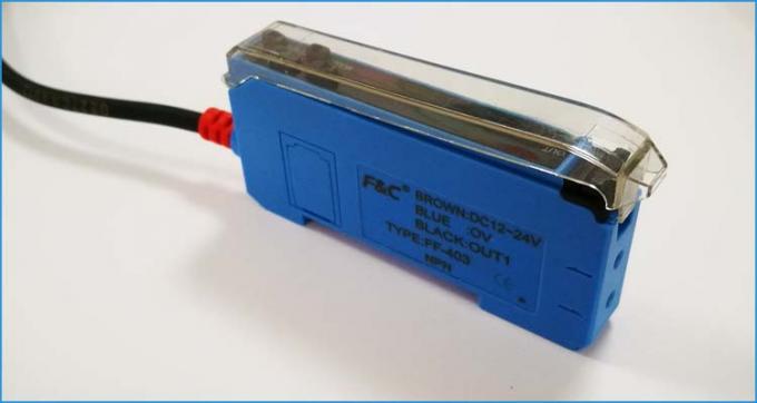 Fabryczny czujnik fotoelektryczny Wyświetlacz cyfrowy Czujnik światłowodowy