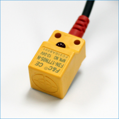 Indukcyjny czujnik zbliżeniowy indukcyjny 12 V DC NPN NO 5mm Przełącznik poziomy