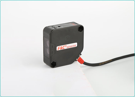 Użycie pozycji 100cm Sensing 24VDC 4 przewody Przełącznik czujnika fotoelektrycznego PNP NO NC