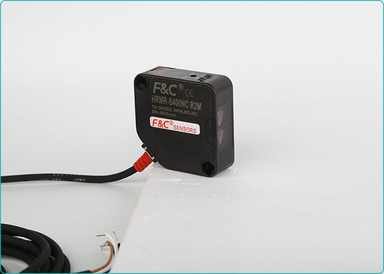 Użycie pozycji 100cm Sensing 24VDC 4 przewody Przełącznik czujnika fotoelektrycznego PNP NO NC