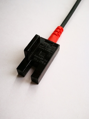 5V Czujnik fotoelektryczny szczelinowy 5mm Sensing NPN NO.NC Mikrołącznik fotograficzny w kształcie litery R.